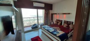 Short Stays in Fully Furnished Service Apartment