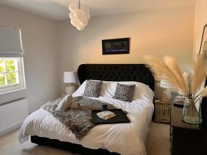 Charming 2-Bed Apartment in Sandwich in kent