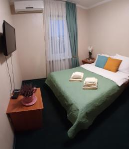 Готель "Опалковий Замок"