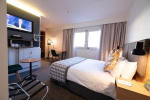 Hotels Holiday Inn Calais-Centre, an IHG Hotel : photos des chambres