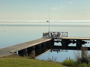 Stylish lake view house