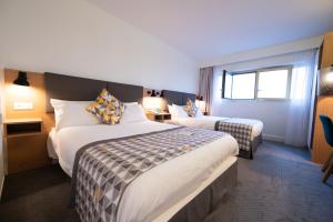 Hotels Holiday Inn Calais-Centre, an IHG Hotel : photos des chambres