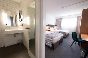 Hotels Holiday Inn Calais-Centre, an IHG Hotel : photos des chambres