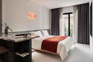 Deluxe Double Room with Balcony room in The Newel Metaxourgeio