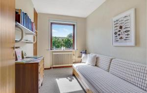 3 Bedroom Lovely Home In Hjørring