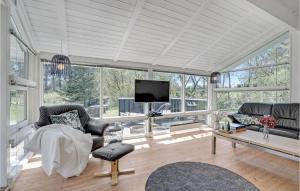 Awesome Home In Løkken With Kitchen