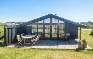 Three-Bedroom Holiday Home In Lokken