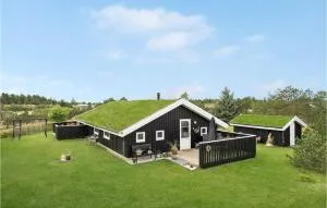 Gorgeous Home In Blåvand With Wifi - Midtby