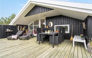 Gorgeous Home In Blåvand With Wifi