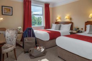 Double & single bedded room  room in The Ardilaun Hotel