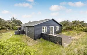 Three-Bedroom Holiday Home In Vejers Strand