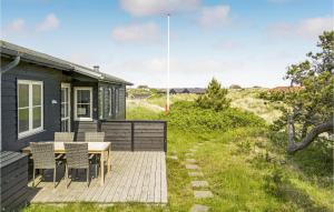 Three-Bedroom Holiday Home In Vejers Strand