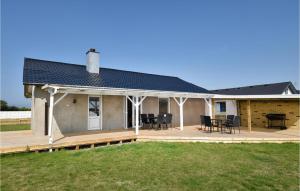 Awesome Home In Harboøre With Kitchen