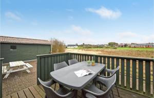 Cozy Home In Vinderup With Sauna