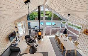 Gorgeous Home In Vemb