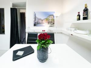 Relax Aachener Boardinghouse Main Train Station