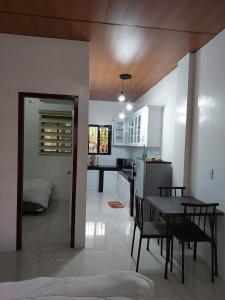 FLB Apartelle Los Banos