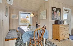 3 Bedroom Stunning Home In Juelsminde