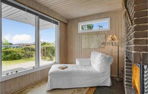 2 Bedroom Awesome Home In Juelsminde