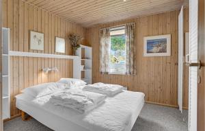 2 Bedroom Awesome Home In Juelsminde