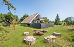 Two-Bedroom Holiday Home In Glesborg - Glesborg