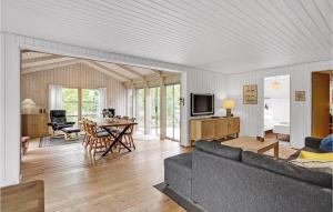 Holiday Home Svinget Glesborg Iv