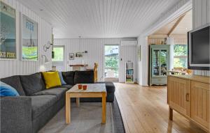 Holiday Home Svinget Glesborg Iv