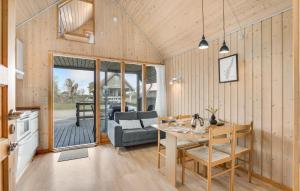 1 Bedroom Amazing Home In Tranekær