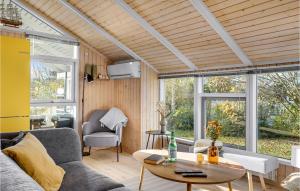 Awesome Home In Juelsminde With Kitchen