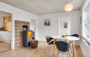 Amazing Home In Tranekær With Wifi