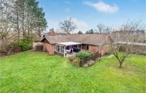 3 Bedroom Nice Home In Tranekær - Lokkeby