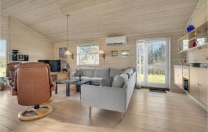 Lovely Home In Hals With Kitchen