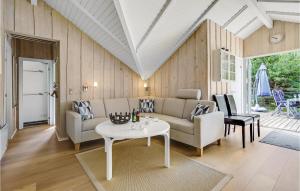 4 Bedroom Nice Home In Ålbæk