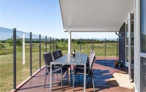 Three-Bedroom Holiday Home In Jerup