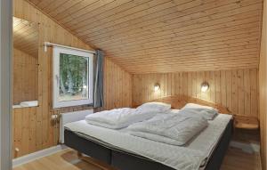 4 Bedroom Beautiful Home In Saltum