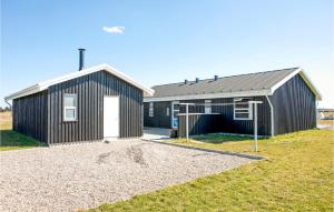5 Bedroom Pet Friendly Home In Løkken