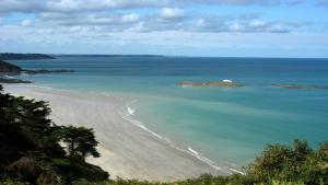 Maisons de vacances Bri22 -lanvallay - La Petite Madeleine : photos des chambres