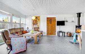 Beautiful Home In Hals With Kitchen