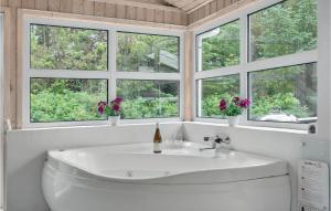 Cozy Home In Jerup With Kitchen