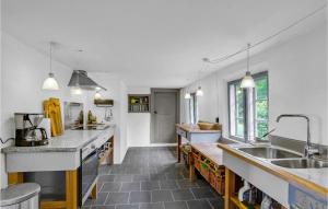 Cozy Home In Øster Assels With Wifi