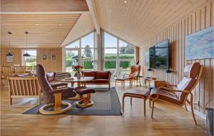 Three-Bedroom Holiday Home In Ebeltoft