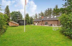 4 Bedroom Lovely Home In Knebel