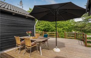 Three-Bedroom Holiday Home In Ebeltoft
