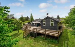 Three-Bedroom Holiday Home In Ebeltoft - Handrup