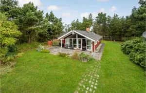 Three-Bedroom Holiday Home In Hurup Thy - Helligsø