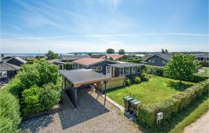 Three-Bedroom Holiday Home In Juelsminde