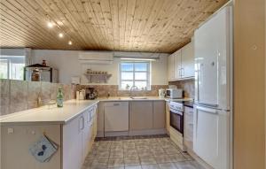 Stunning Home In Ulfborg With Kitchen