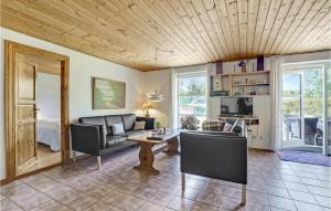 Stunning Home In Ulfborg With Kitchen