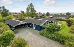 Kirsten Flemming Døssing - Kelstrup Strand