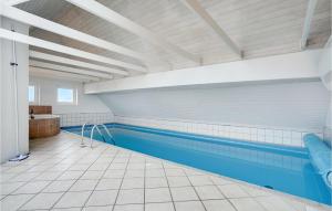 Awesome Home In Ringkøbing With Wifi